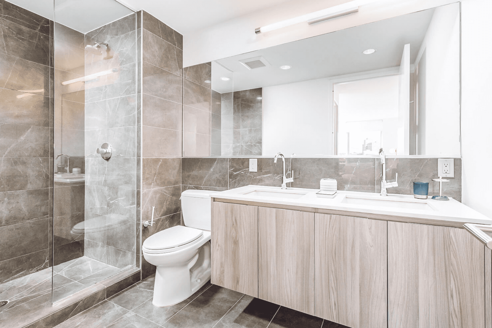 Jersey City Apartment: 370 9th st