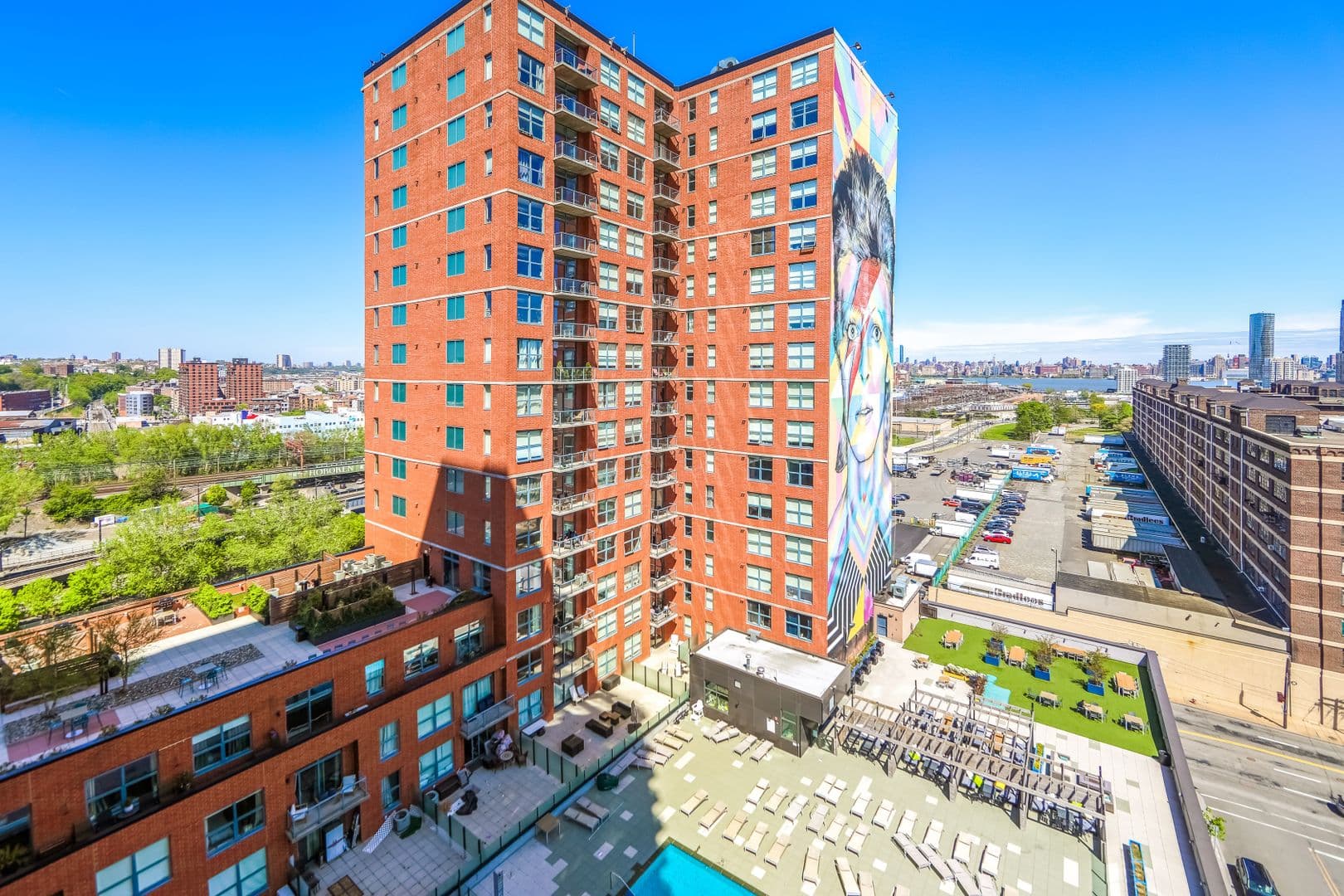 Jersey City Apartment: 299 Coles St