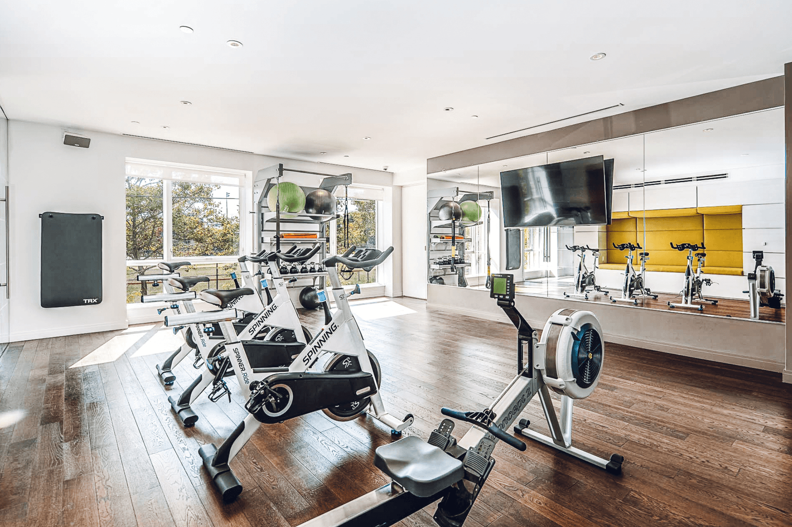 Jersey City Apartment: 370 9th st