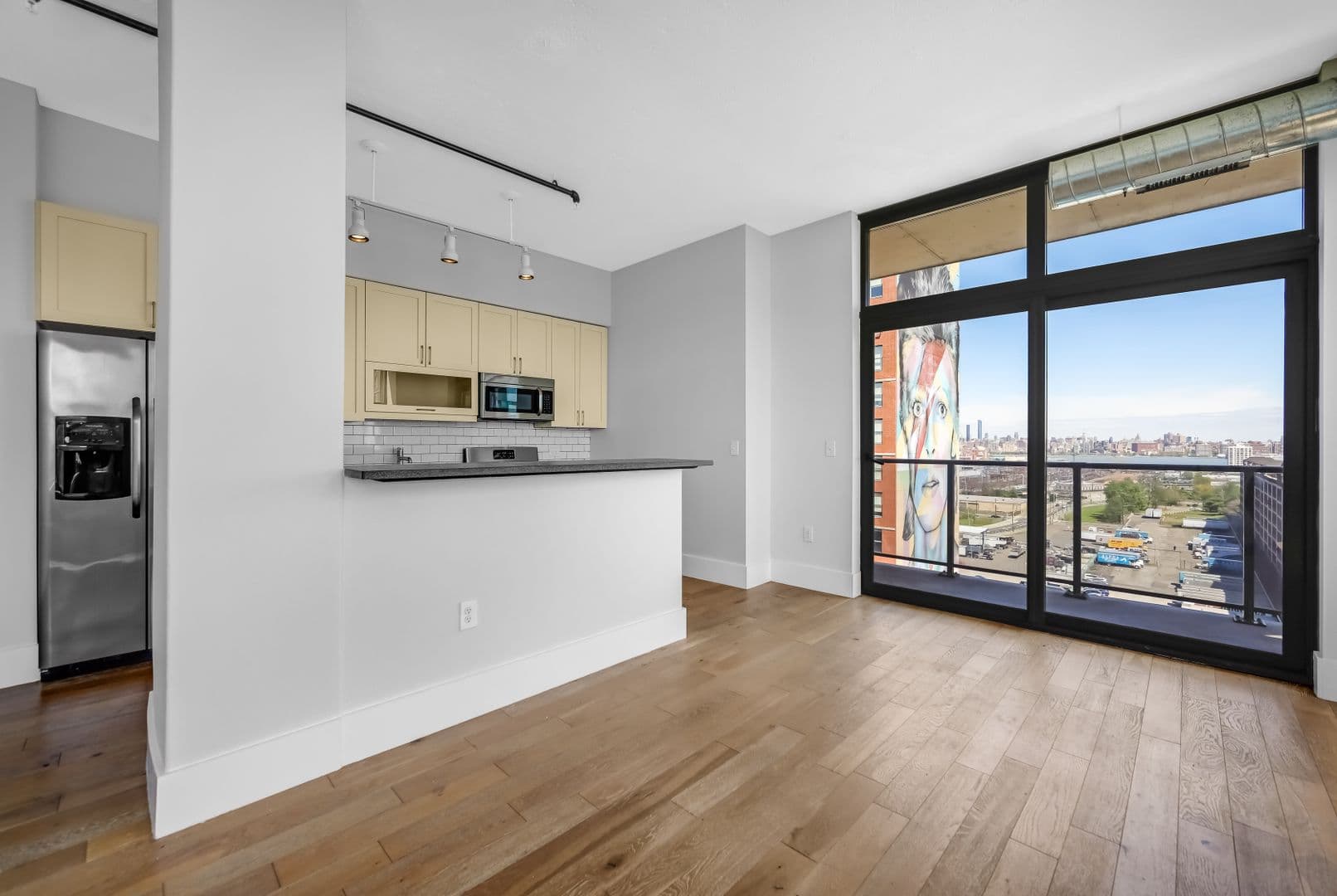 Jersey City Apartment: 299 Coles St
