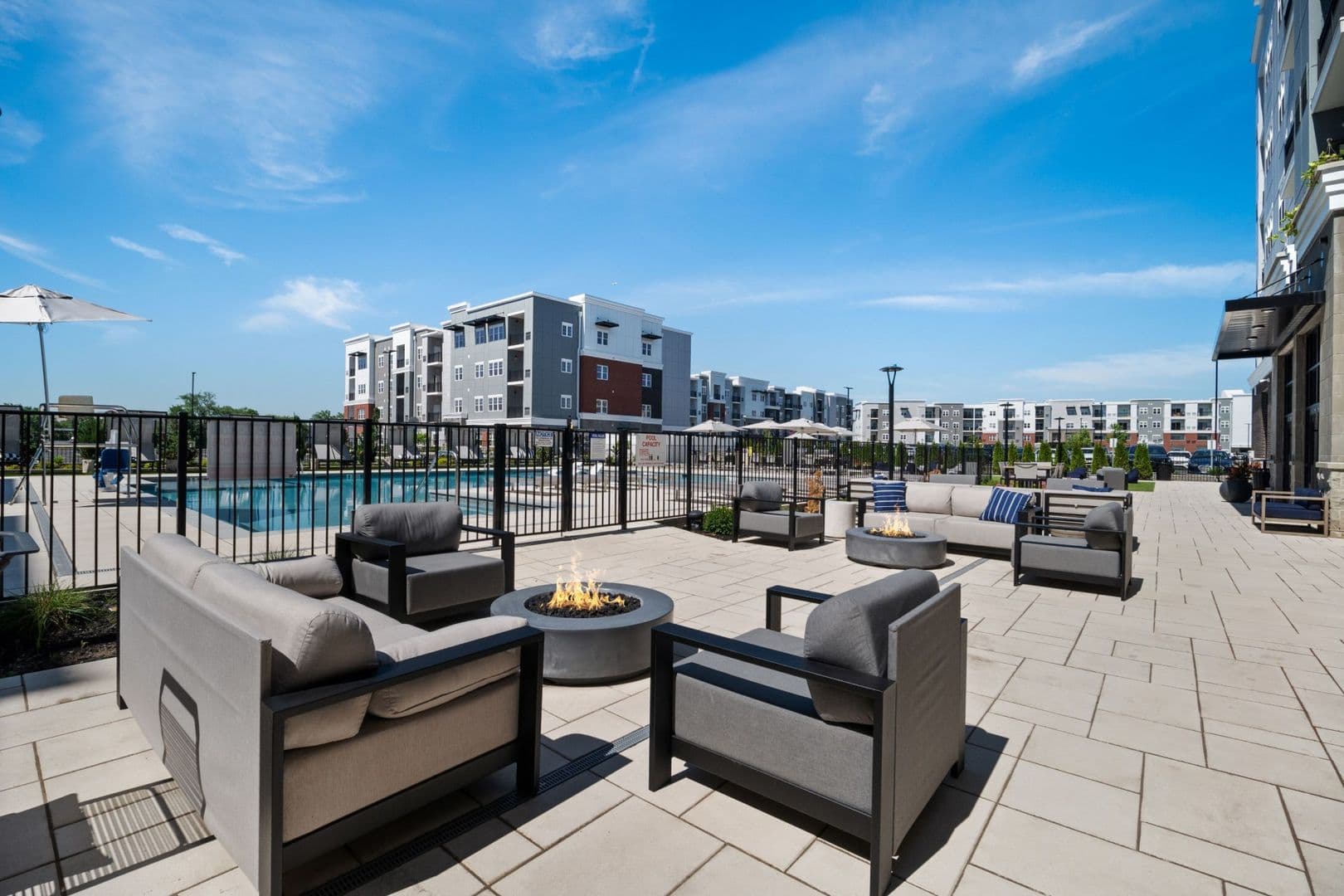 Bogota Condo: 999 Fort Lee Rd