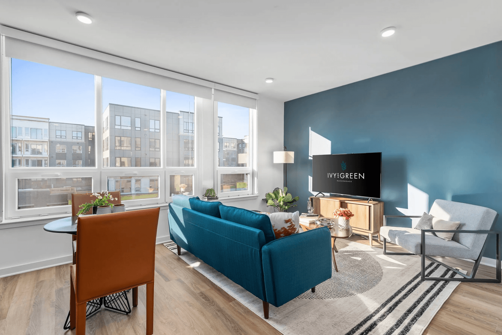 Hackensack Apartment: 2 Park Ave