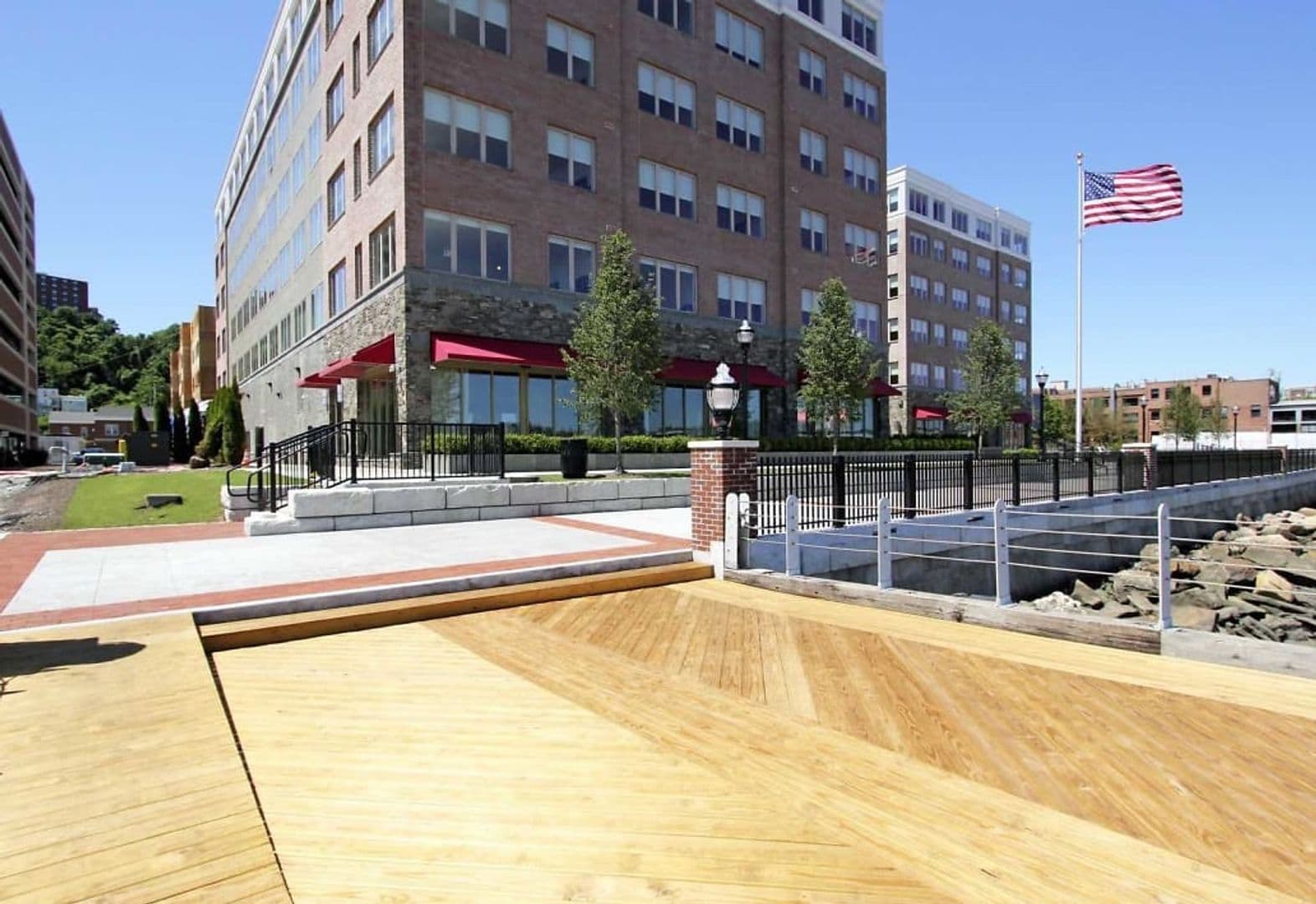 Edgewater Apartment: 2 Main Street