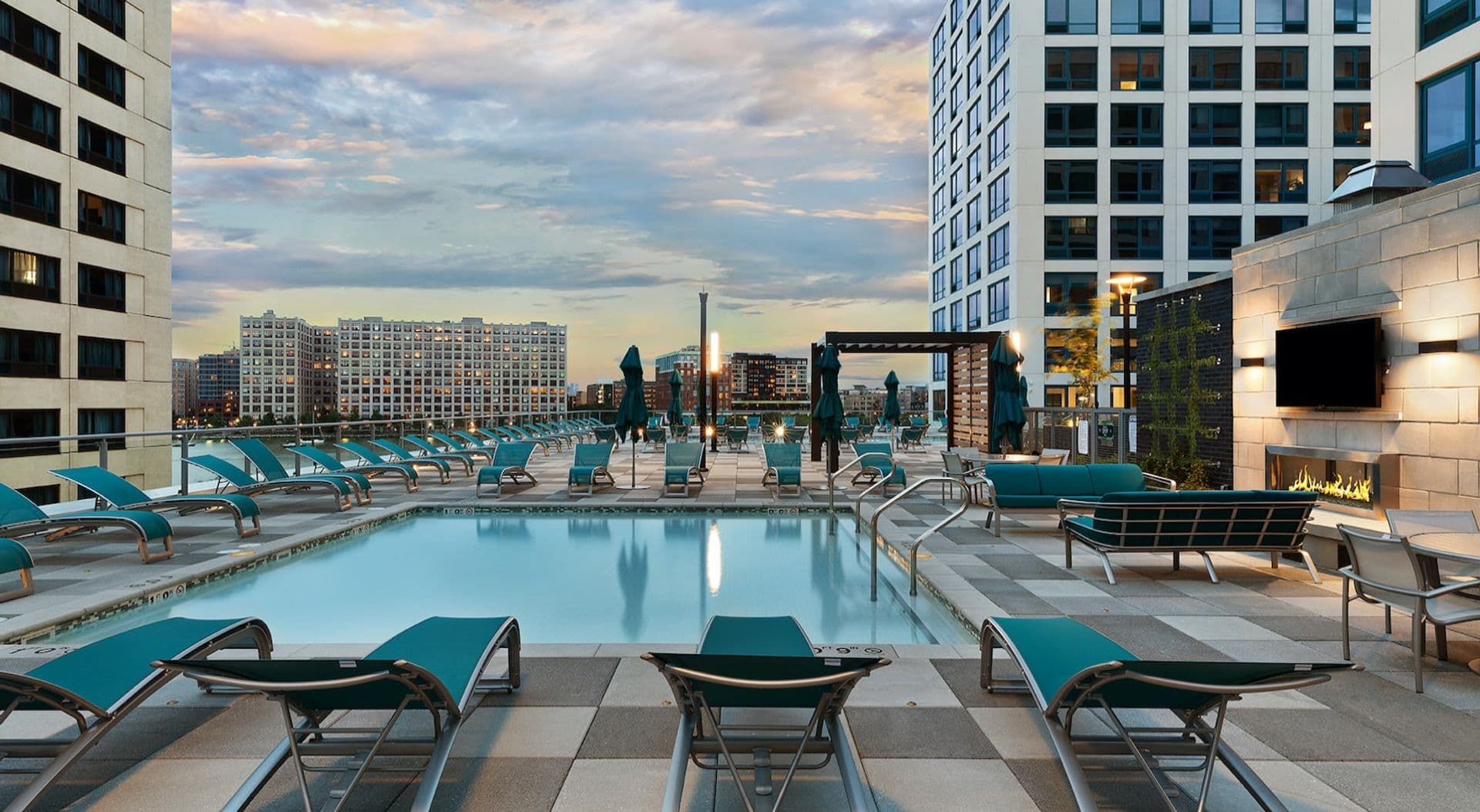 Weehawken Apartment: 805 Harbor blvd
