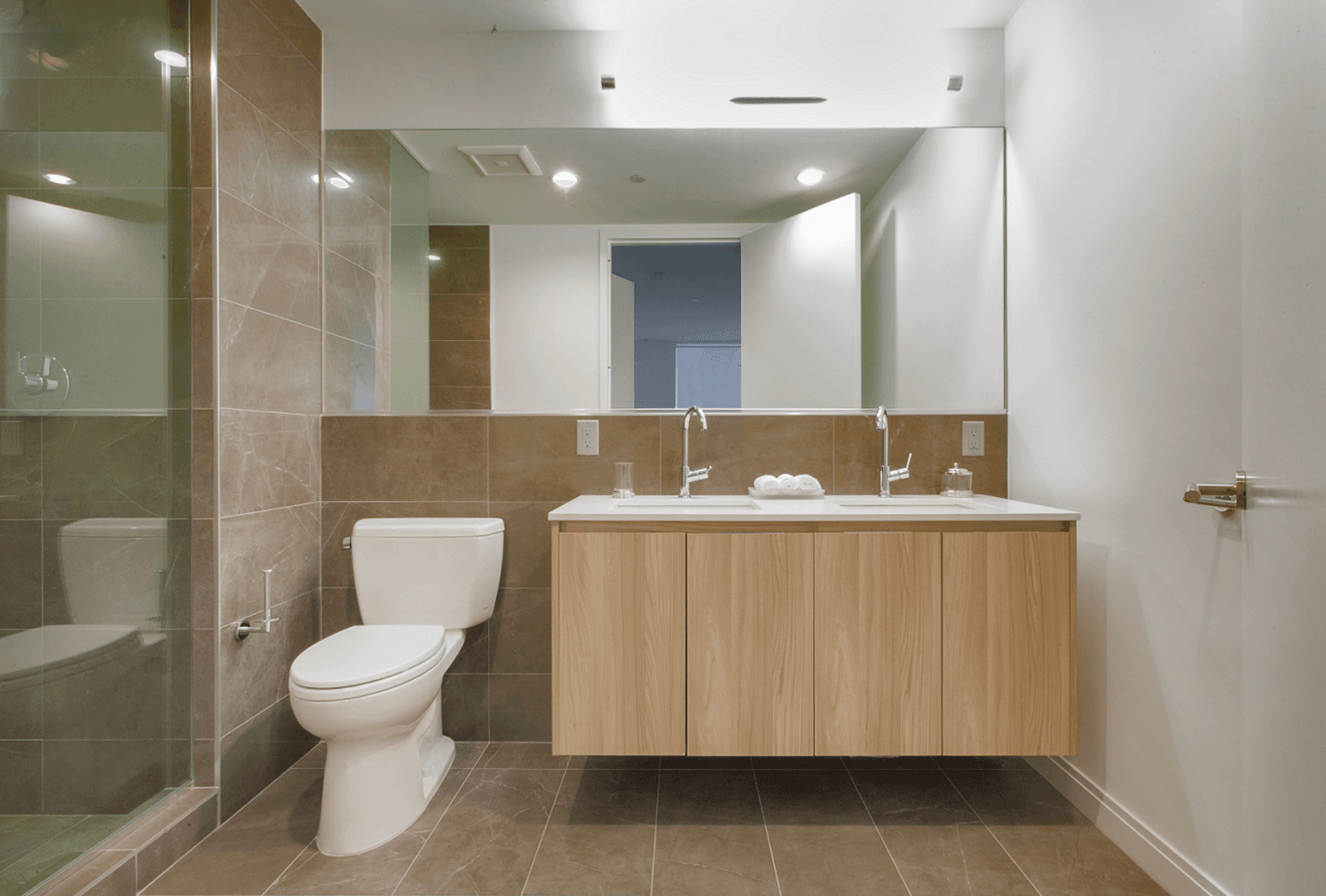 Jersey City Apartment: 370 9th st