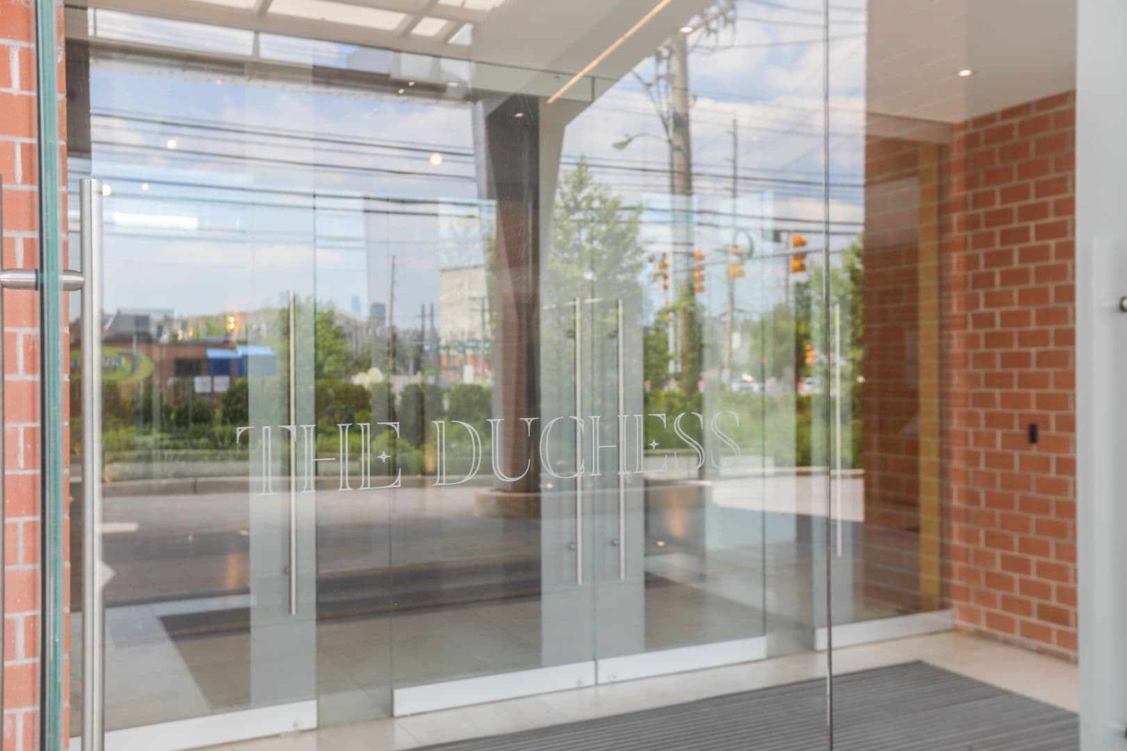 Edgewater Apartment: 7650 River Road