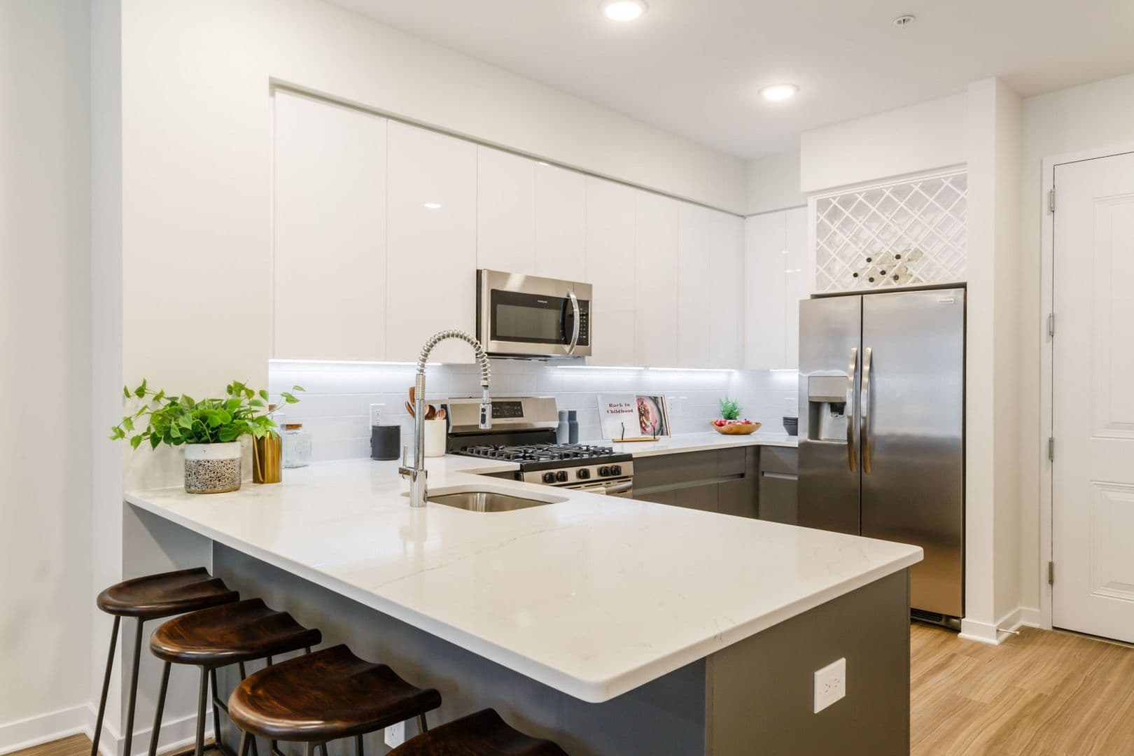 Jersey City Apartment: 115 hoboken avenue