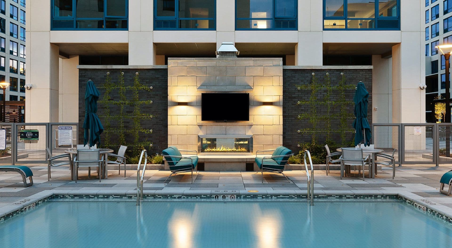 Weehawken Apartment: 801 Harbor Blvd