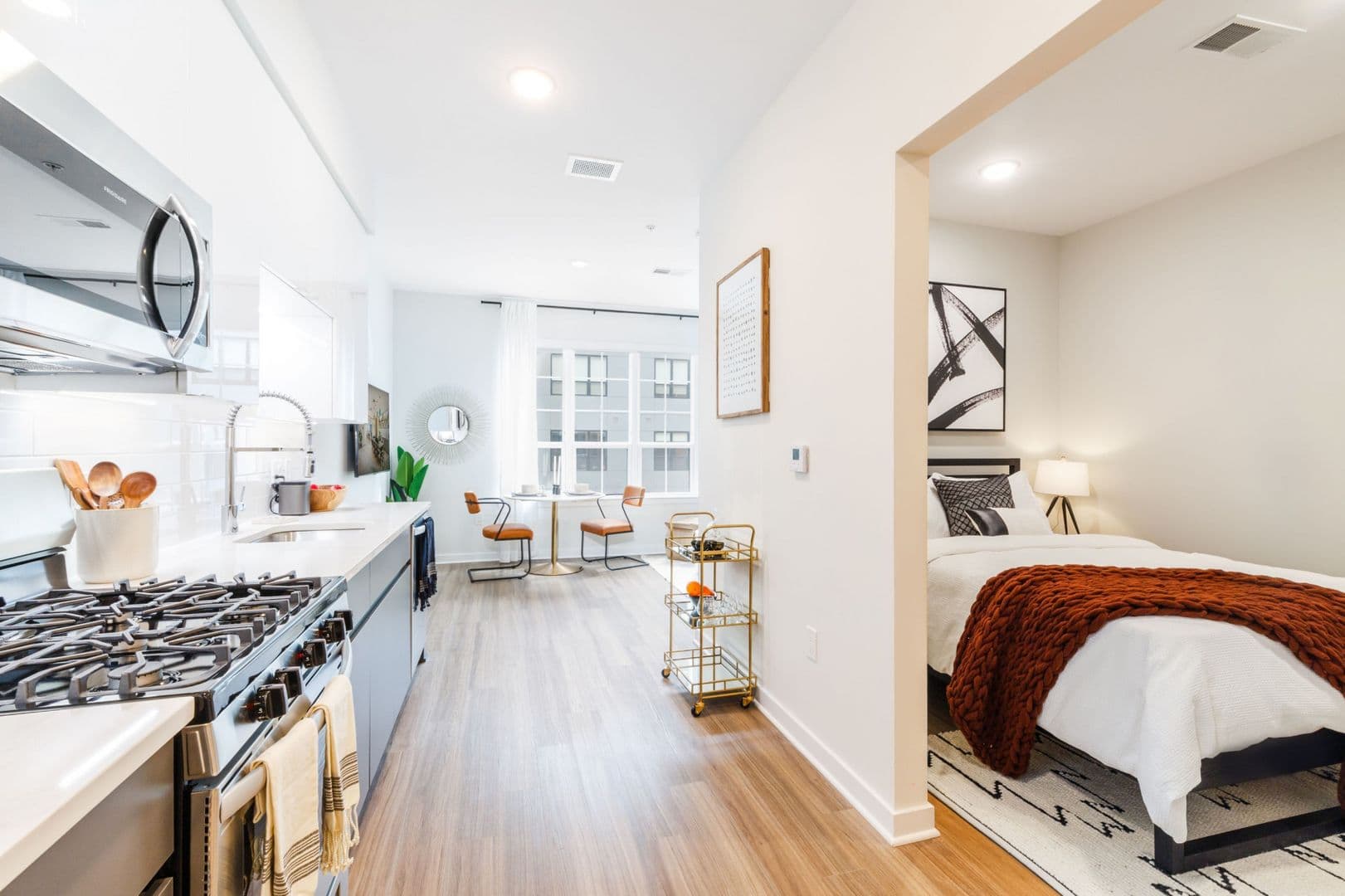 Jersey City Apartment: 115 hoboken avenue