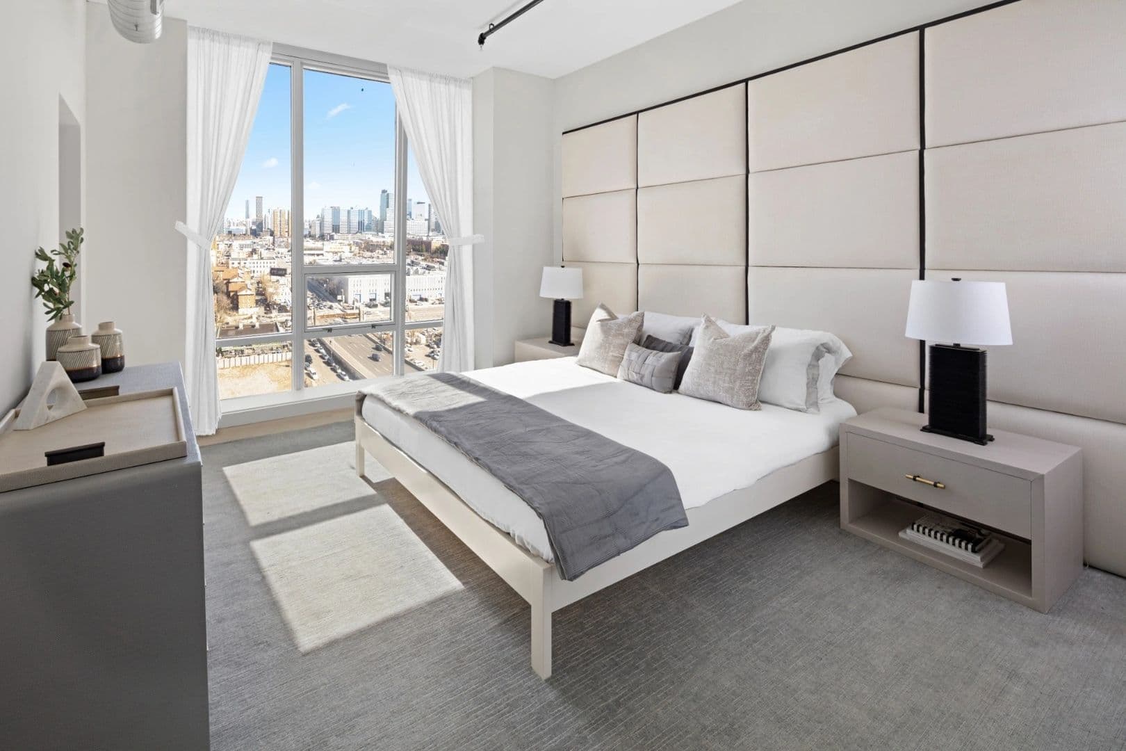 Jersey City Apartment: 234 16th St, Jersey City