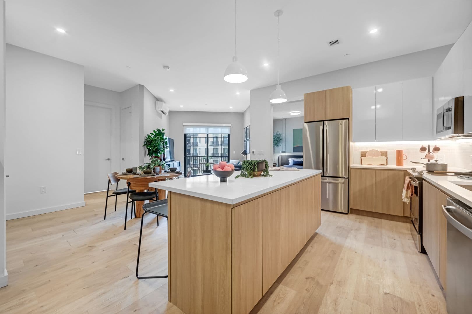 Harrison Apartment: 1100 S 5th Street