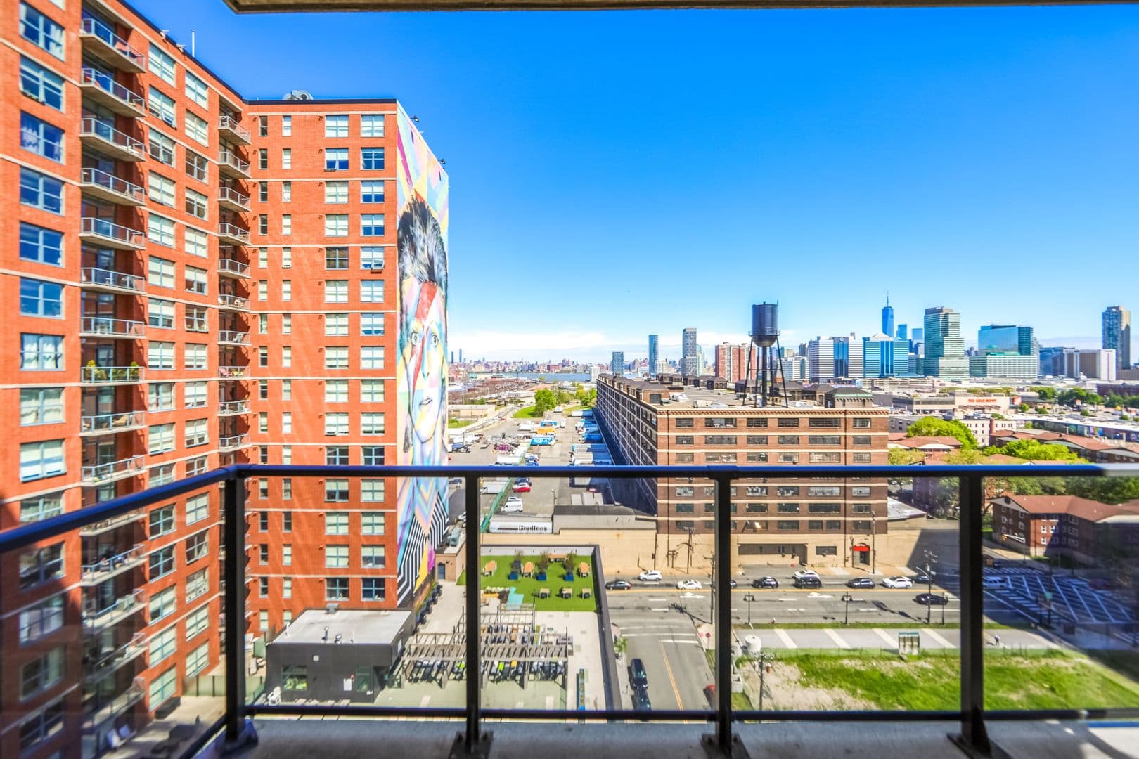 Jersey City Apartment: 299 Coles St