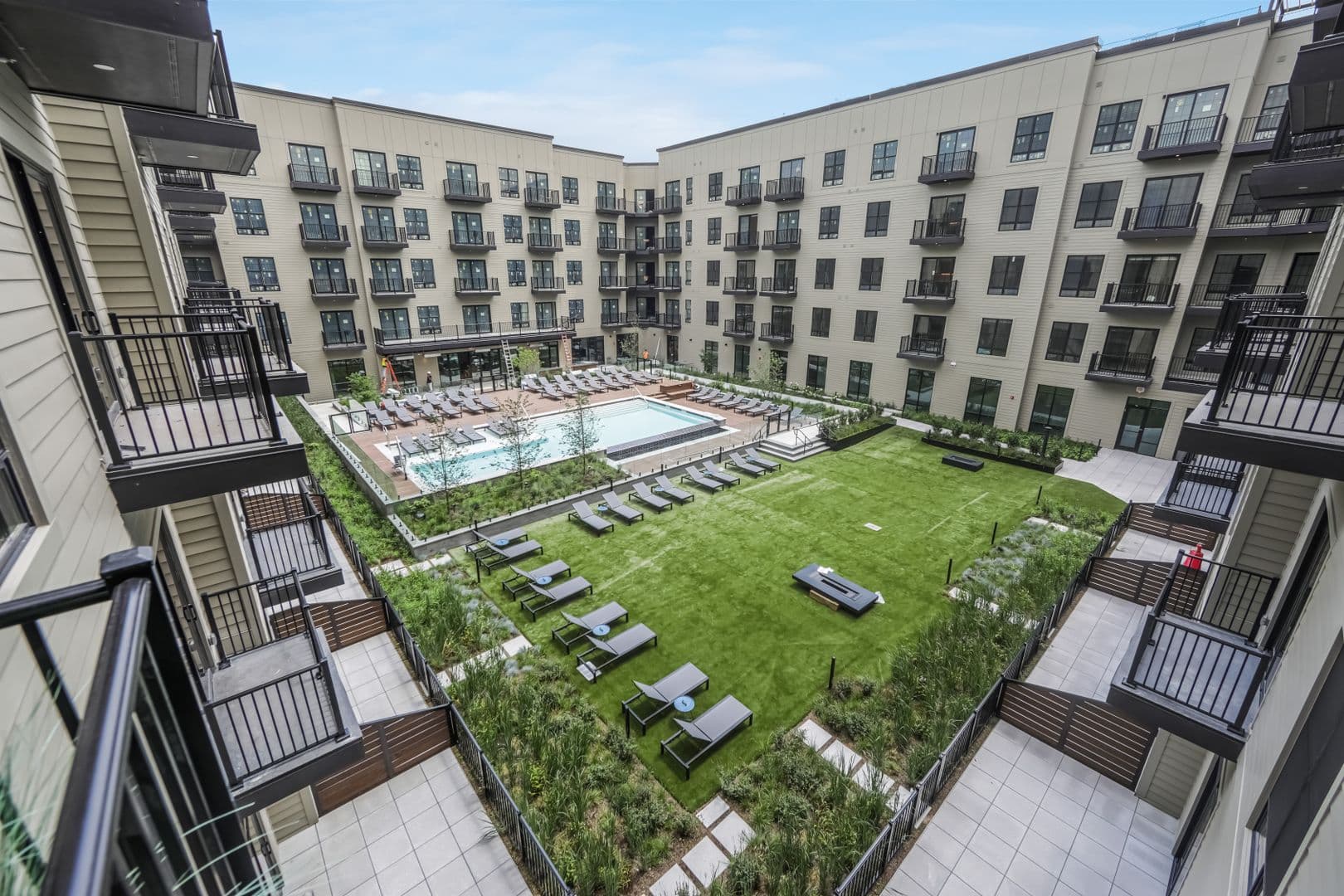 Harrison Apartment: 1100 S 5th Street