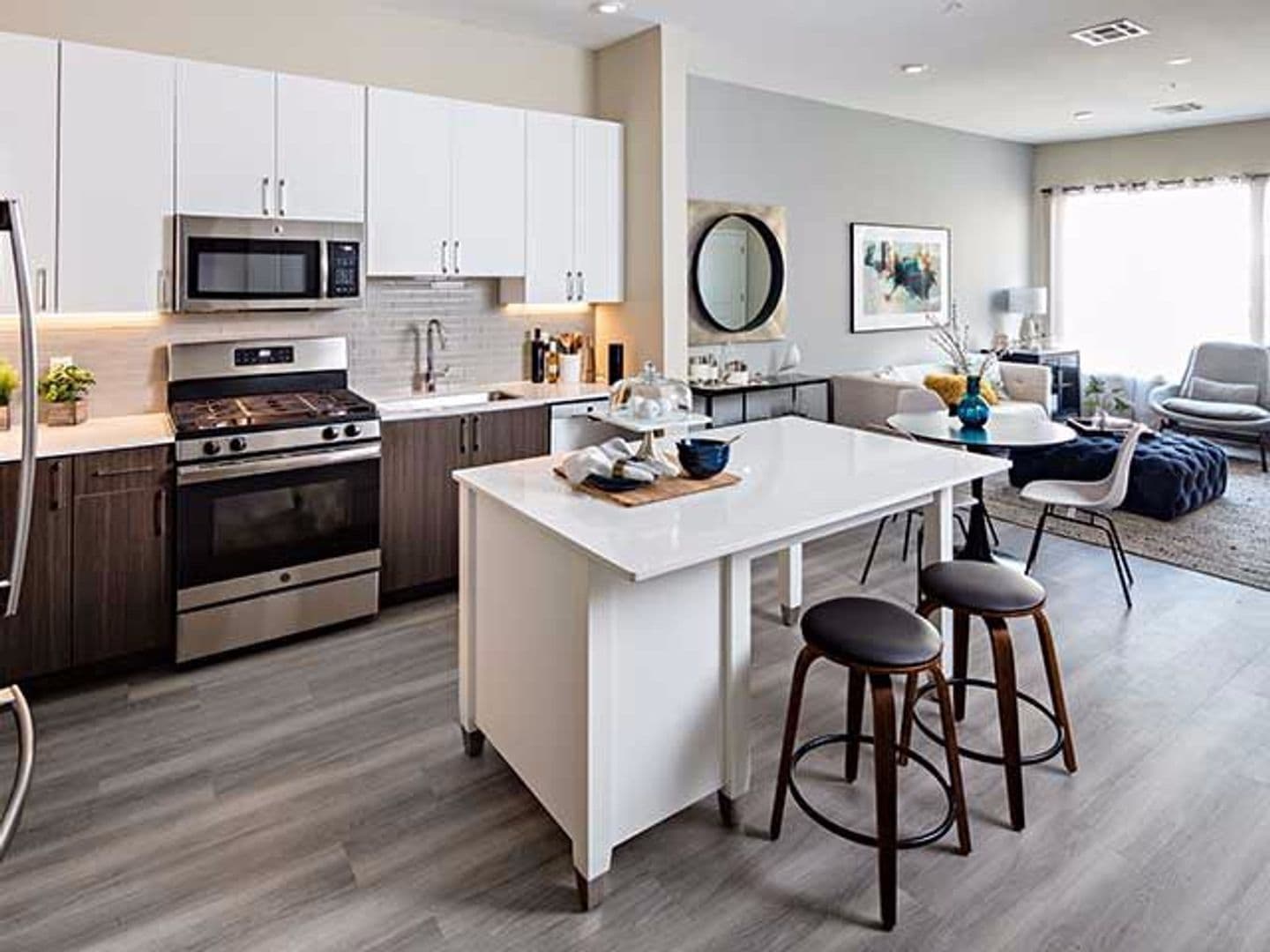 Edgewater Apartment: 8 Main Street
