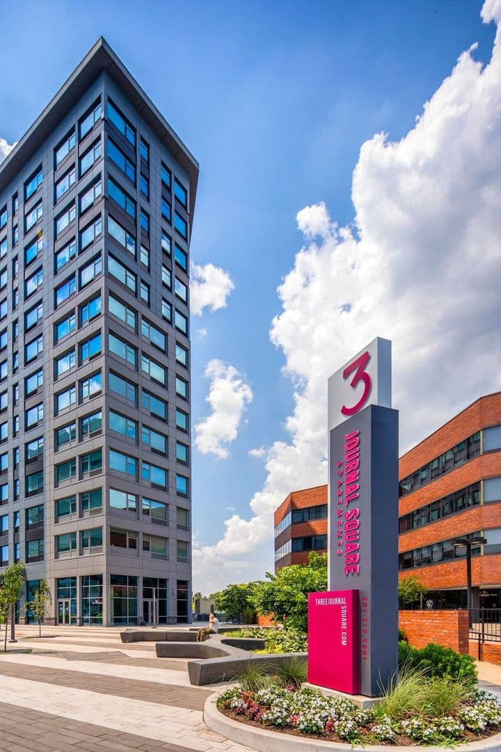 Jersey City Apartment: 2950 John F Kennedy Blvd