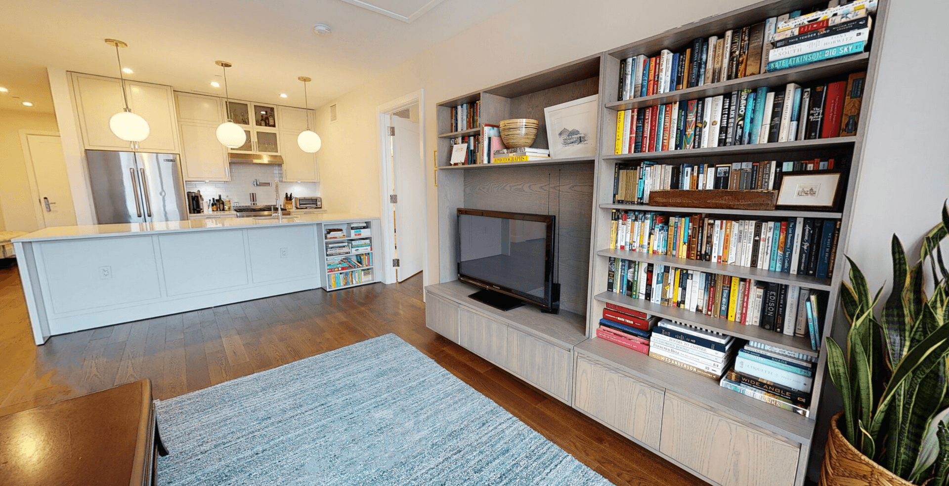 Jersey City Apartment: 370 9th st