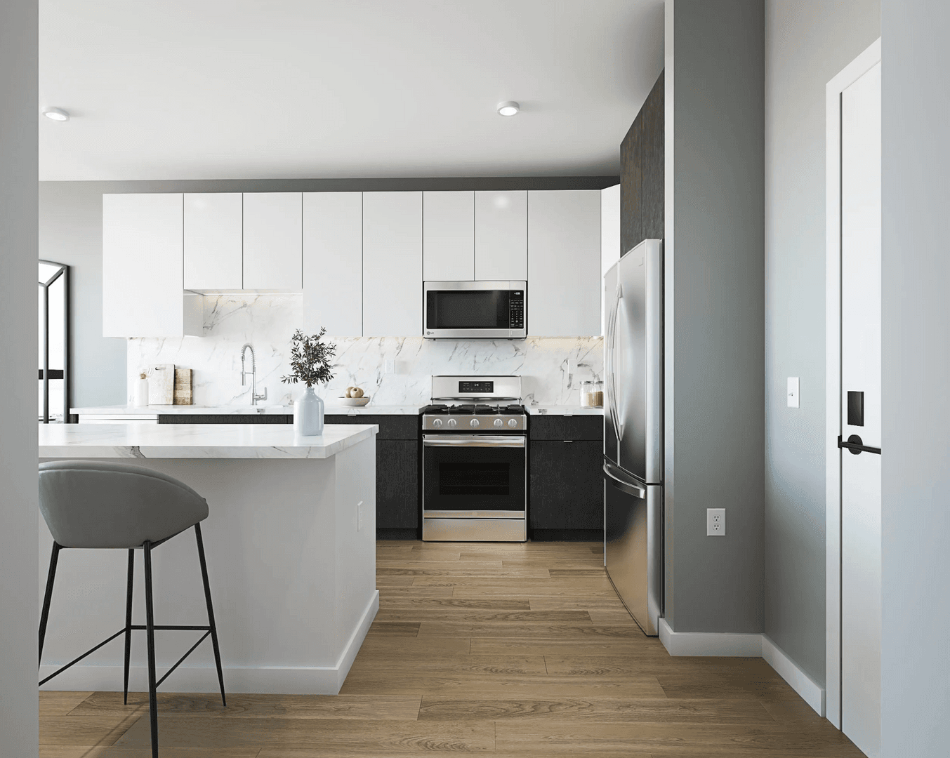 Hackensack Apartment: 2 Park Ave