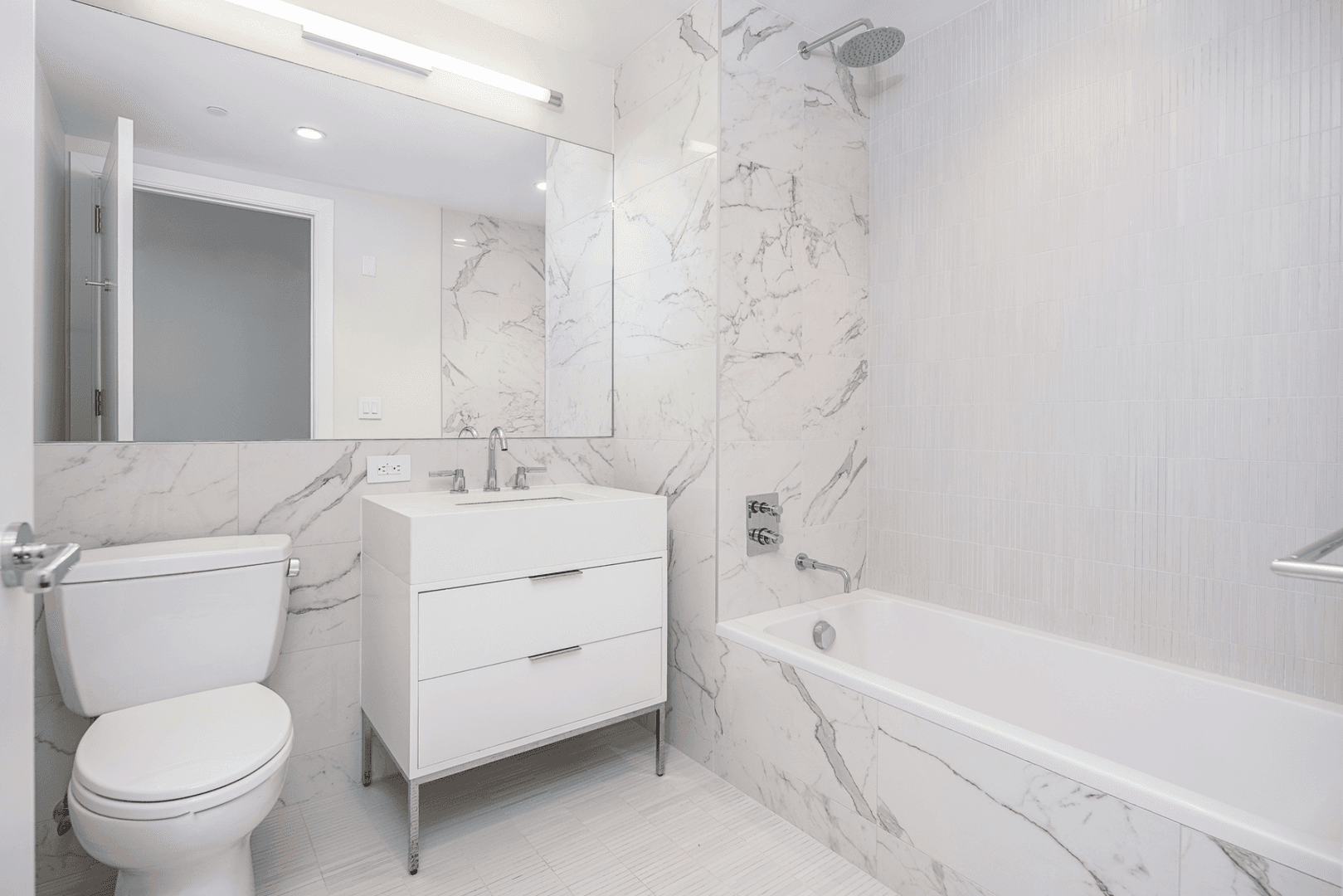 Jersey City Apartment: 370 9th st