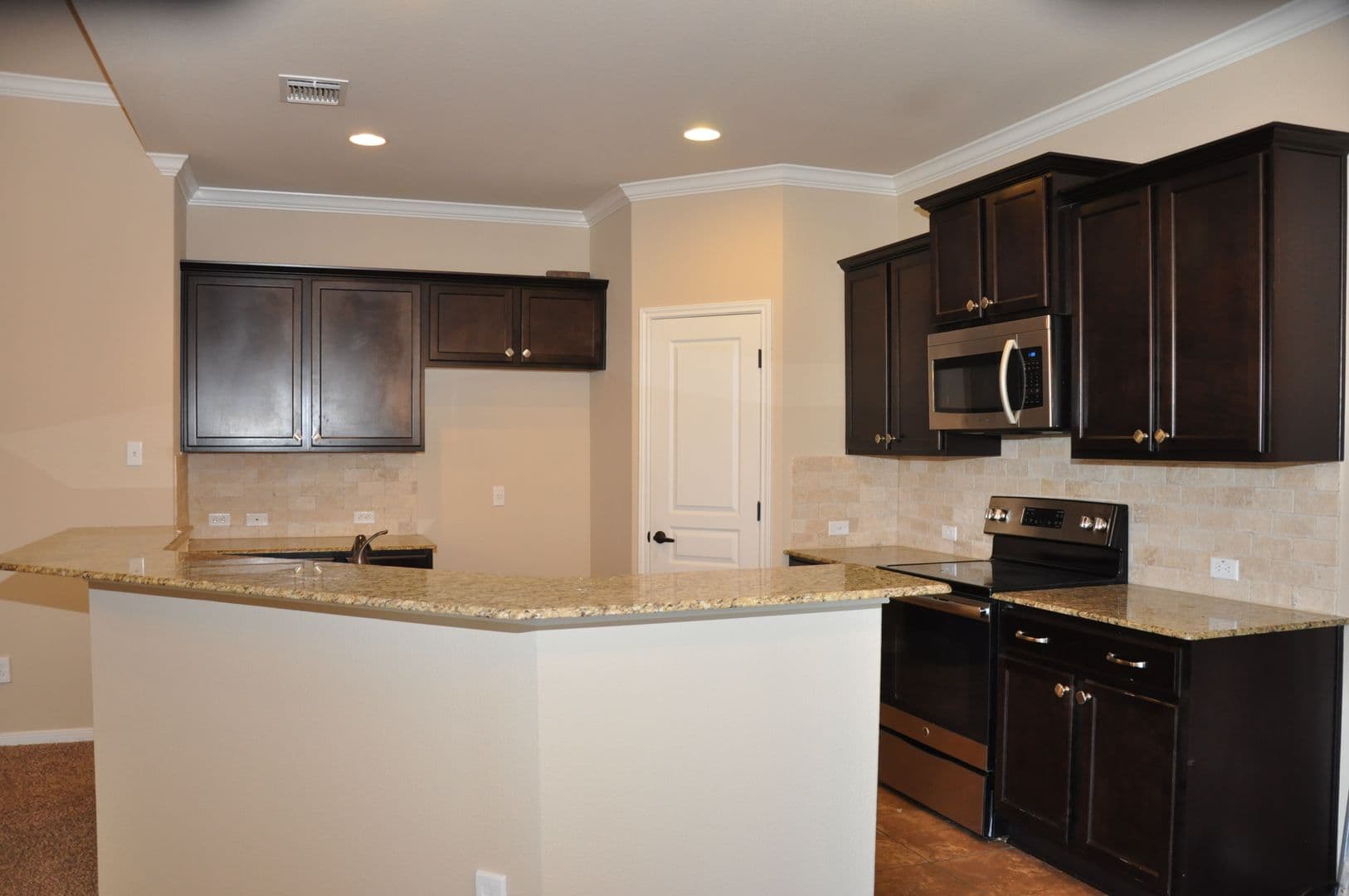 Temple House: 5603 Drury Lane