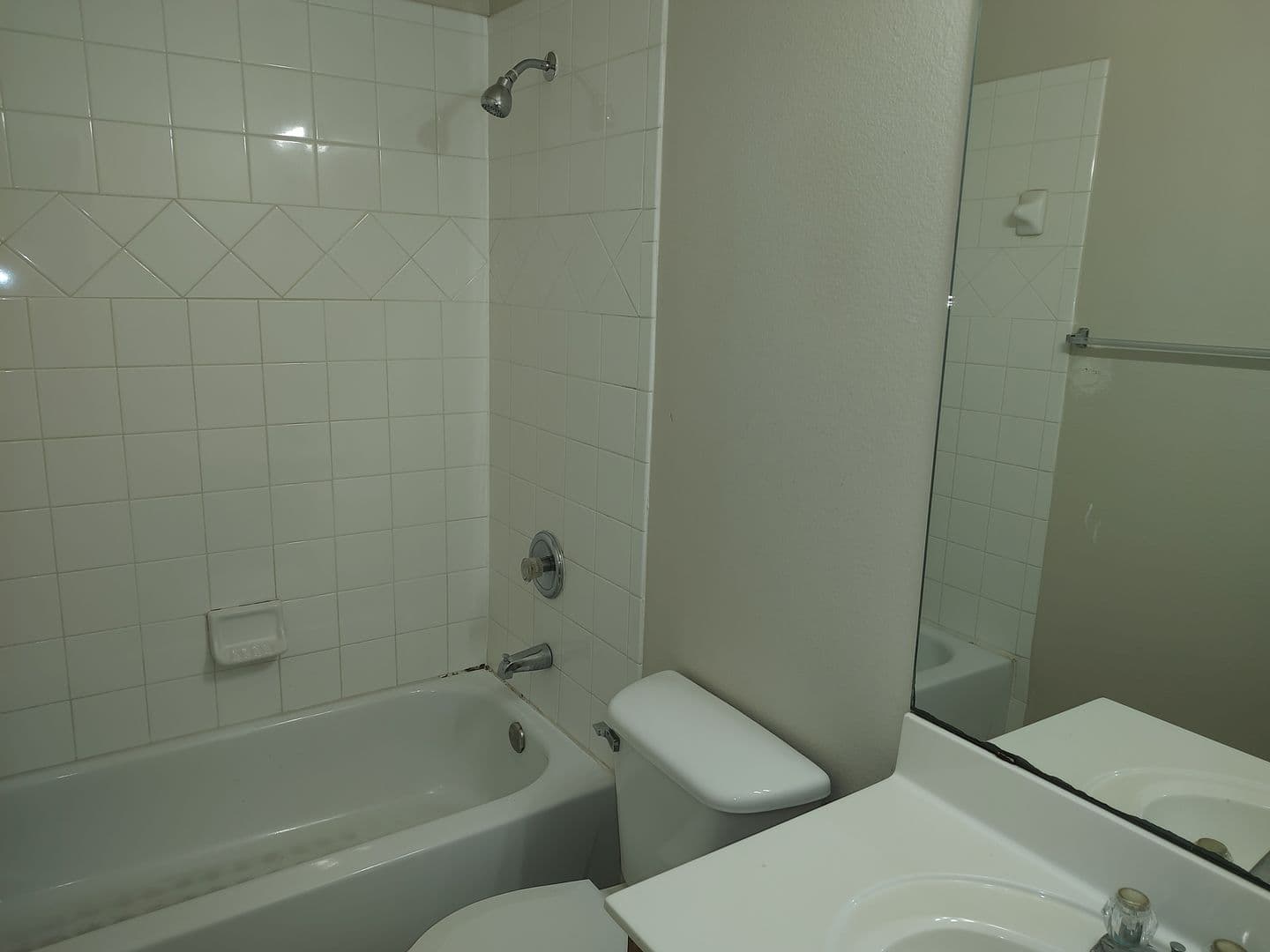 Leander House: 2206 S Bagdad unit B