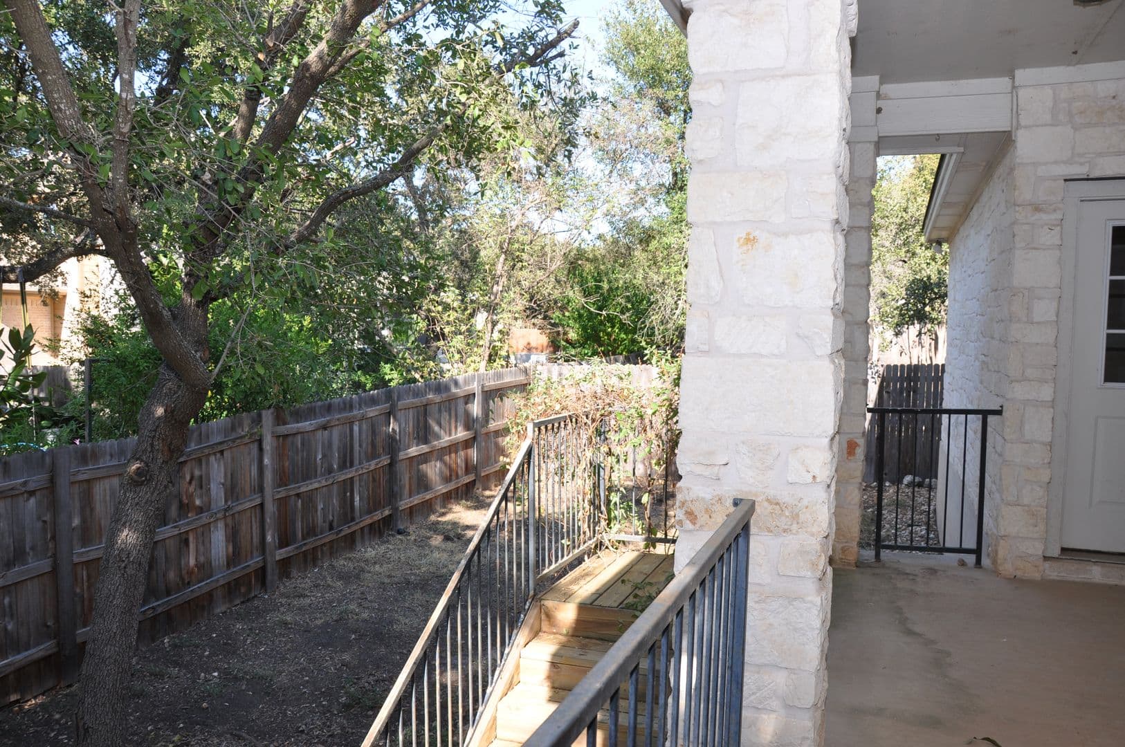 Austin House: 16616 Dalmahoy Drive