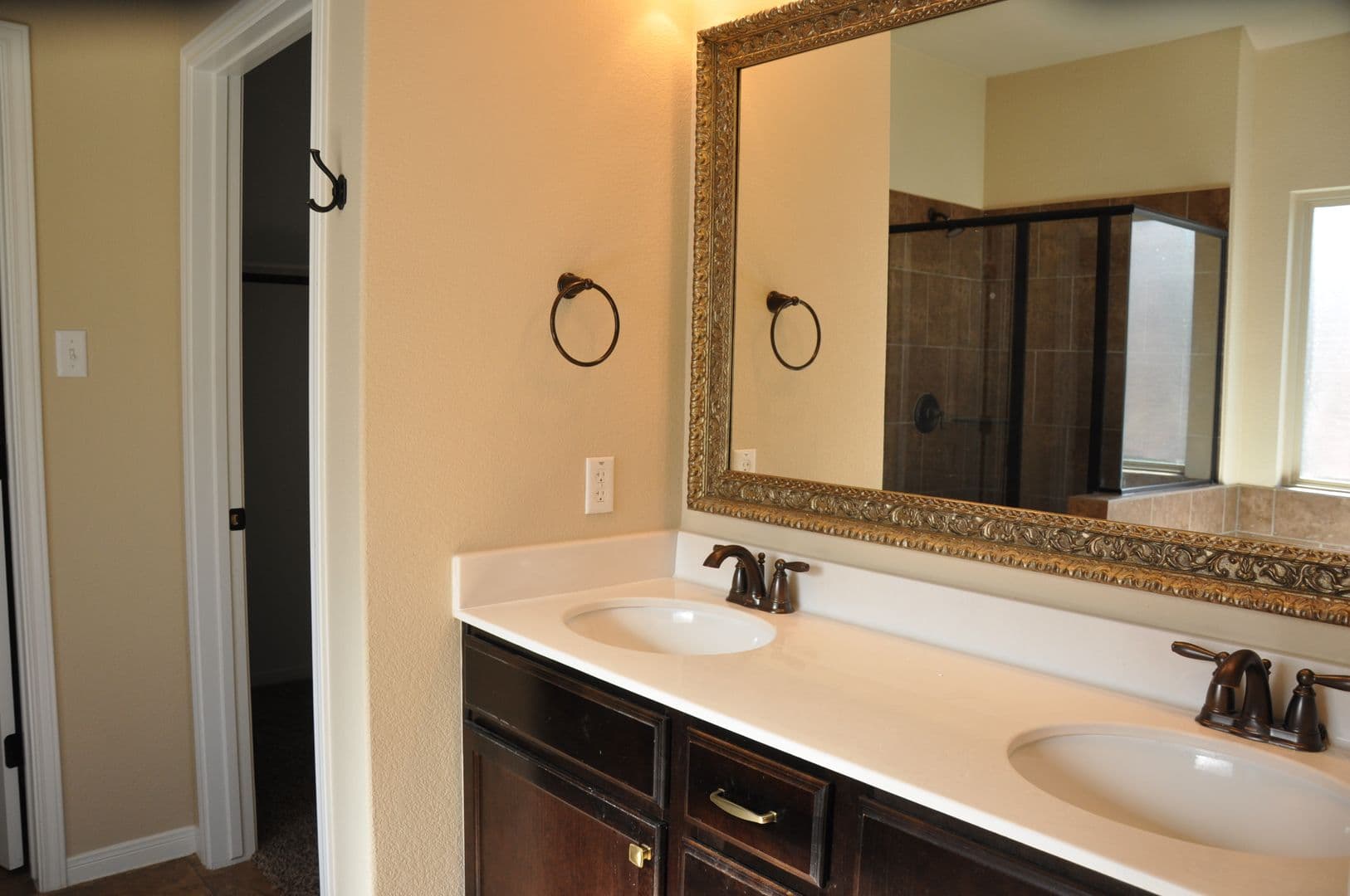 Temple House: 5603 Drury Lane
