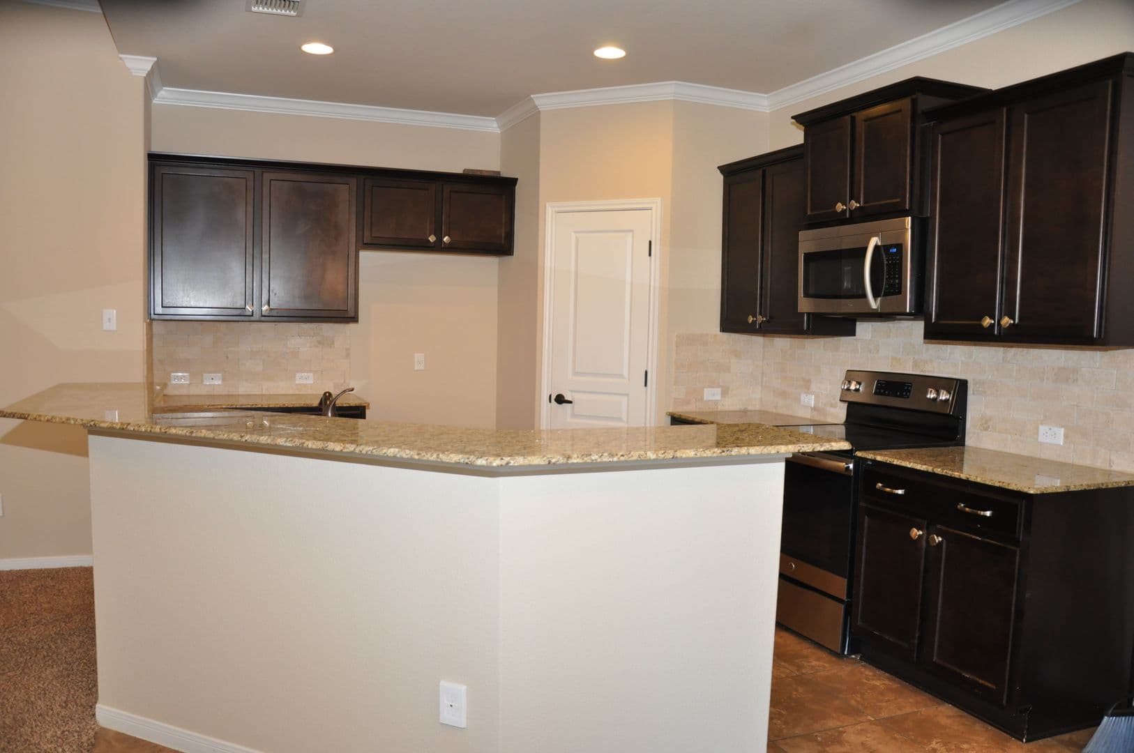 Temple House: 5603 Drury Lane