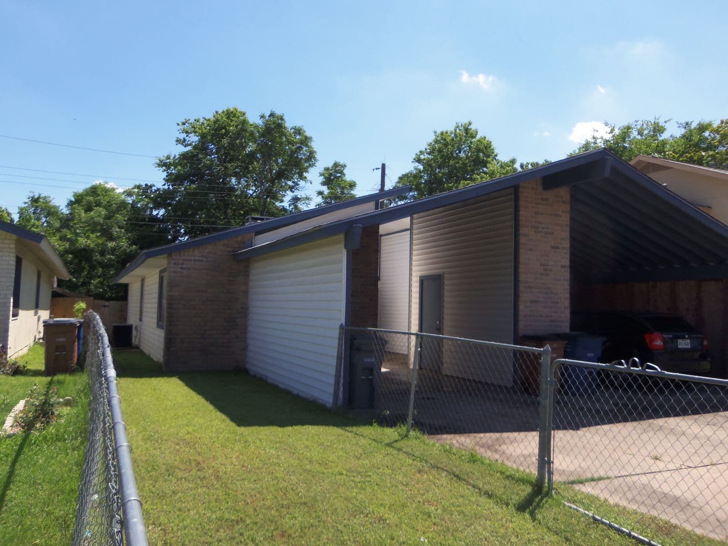 Cedar Park House: Property Management