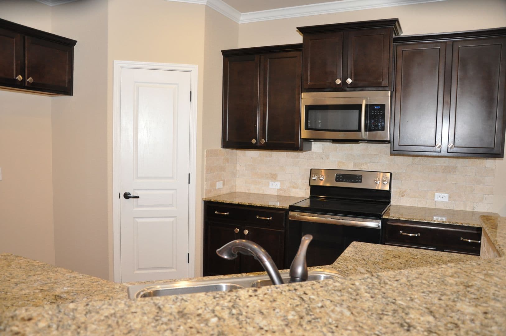 Temple House: 5603 Drury Lane
