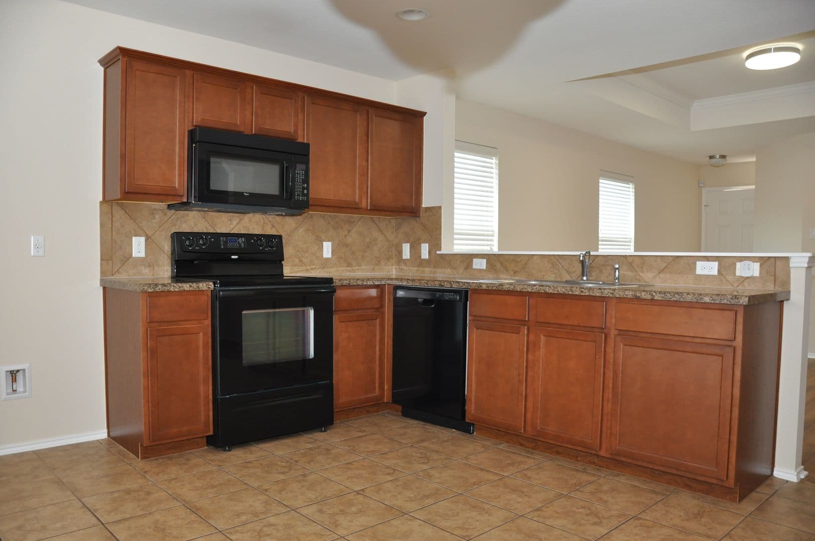 Pflugerville House: 13501 Moura Cove