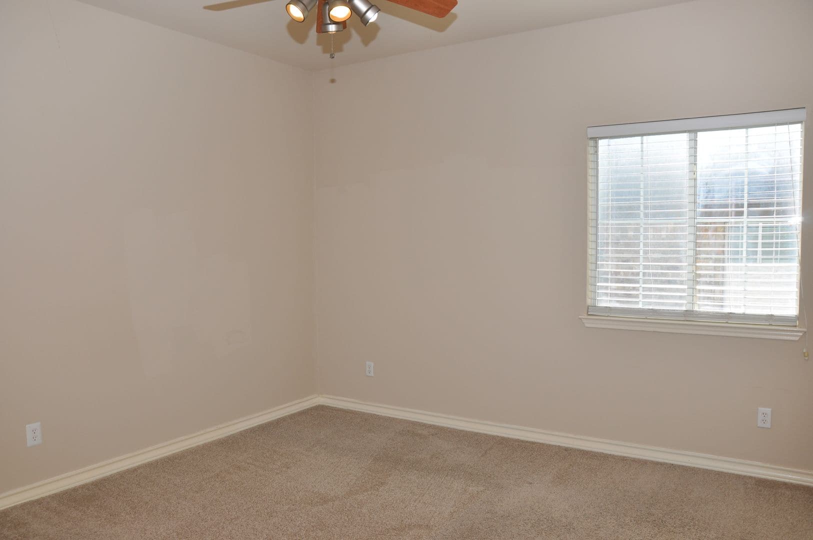 Austin House: 16616 Dalmahoy Drive