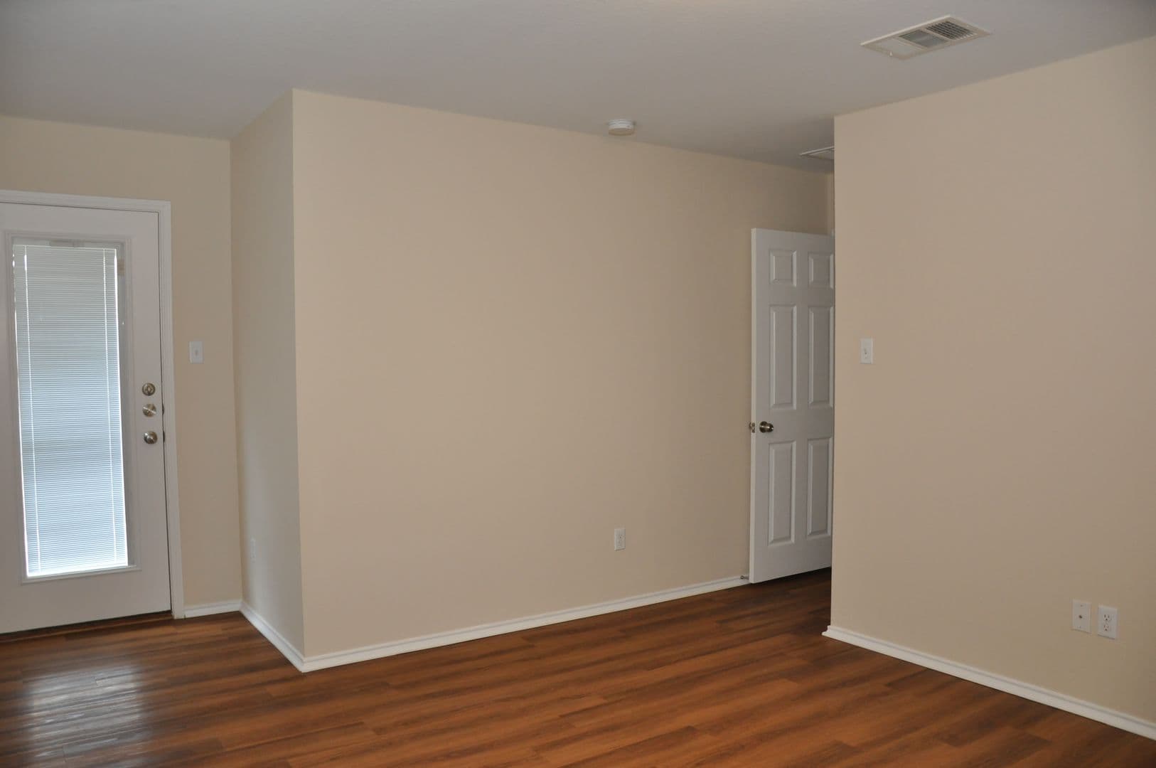 Pflugerville House: 13501 Moura Cove