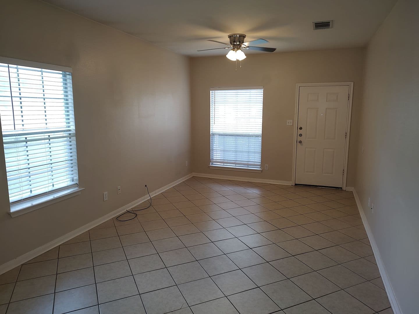 Leander House: 2206 S Bagdad unit B