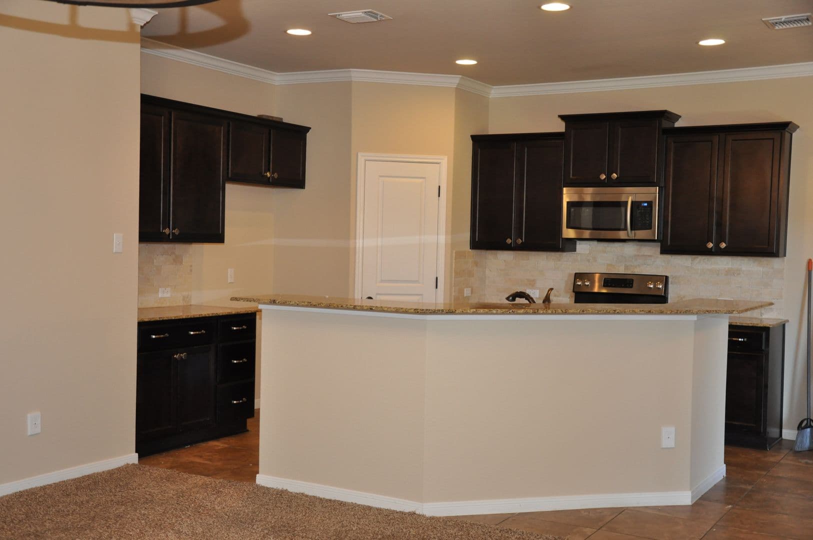 Temple House: 5603 Drury Lane