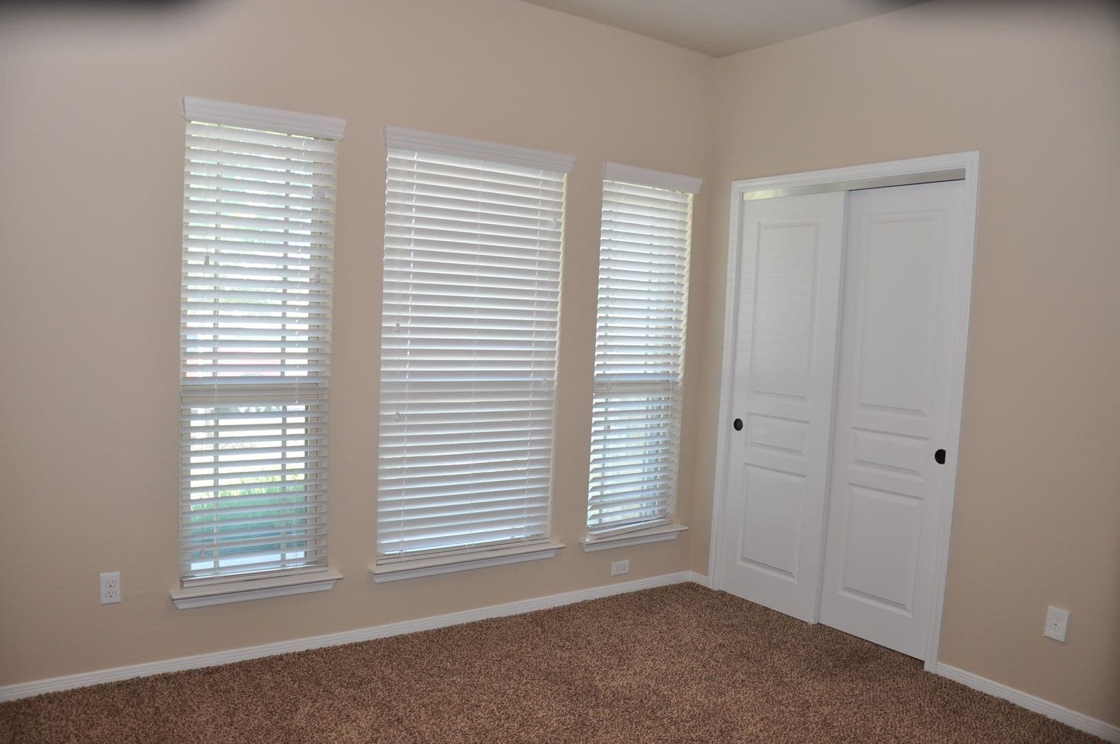 Temple House: 5603 Drury Lane