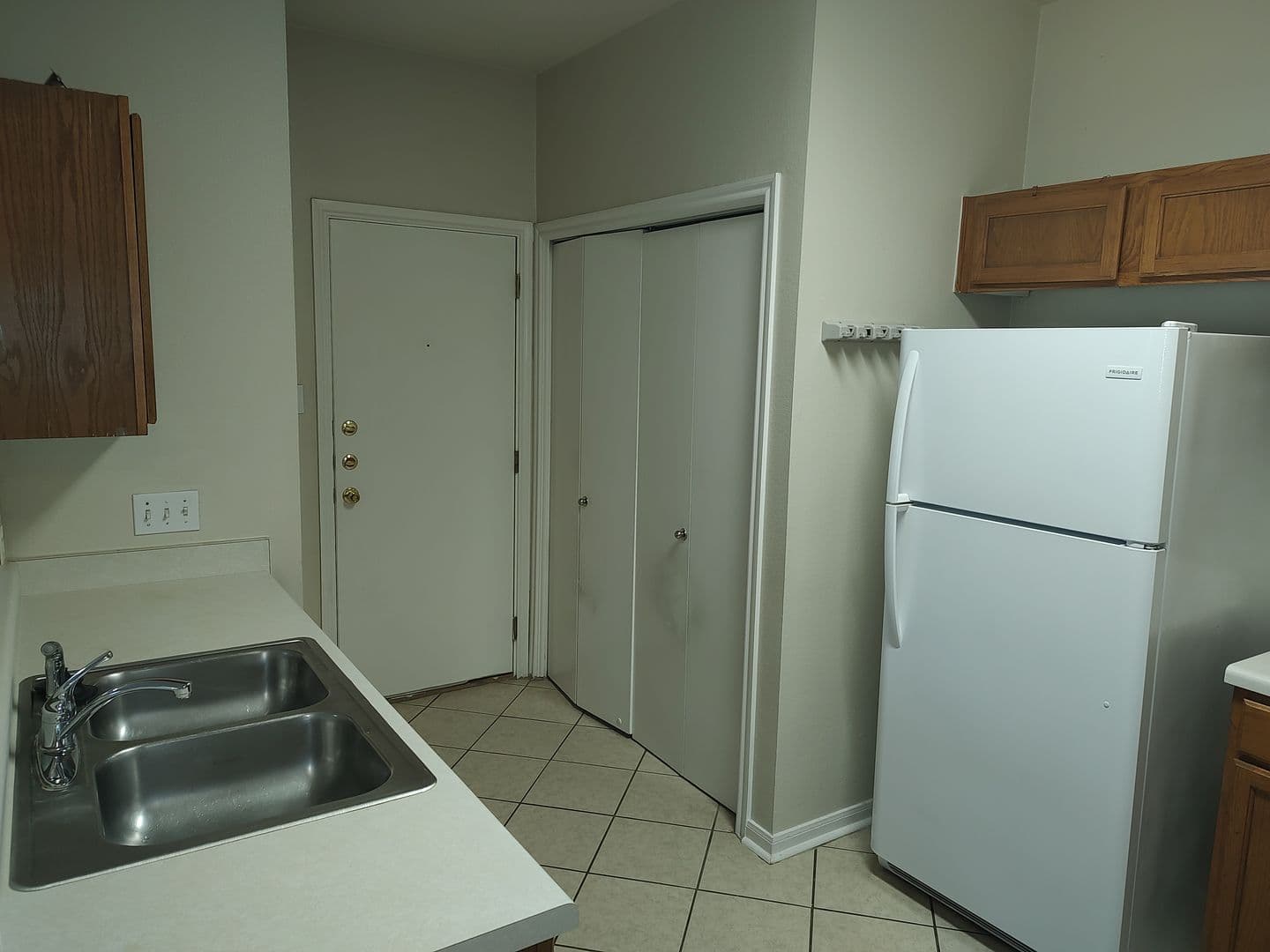 Leander House: 2206 S Bagdad unit B