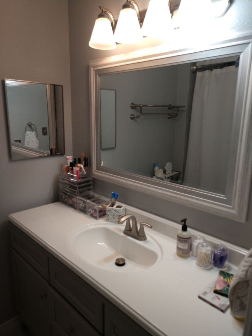 Cedar Park House: Property Management