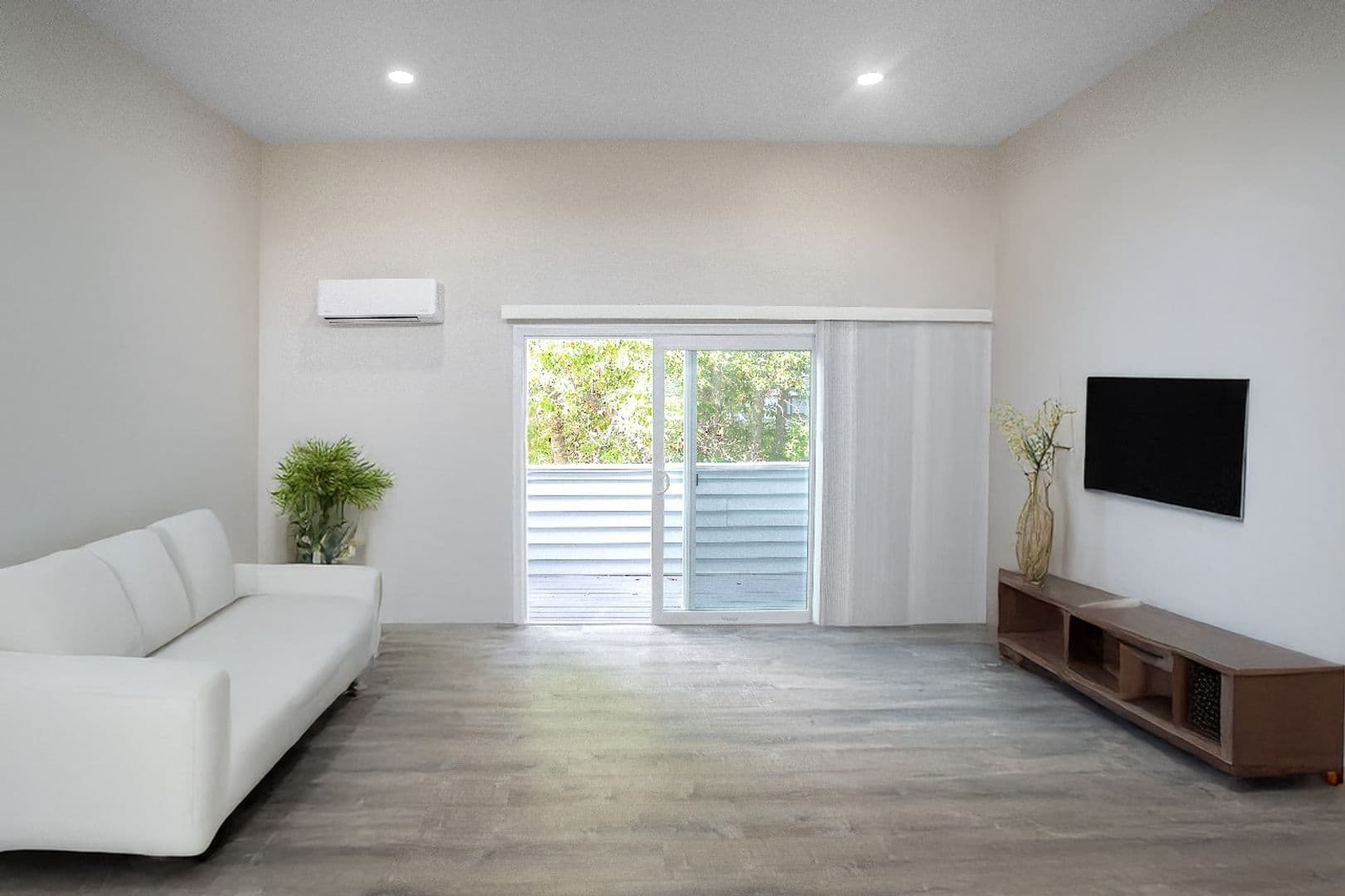 Quincy Apartment: 1020 Southern Artery