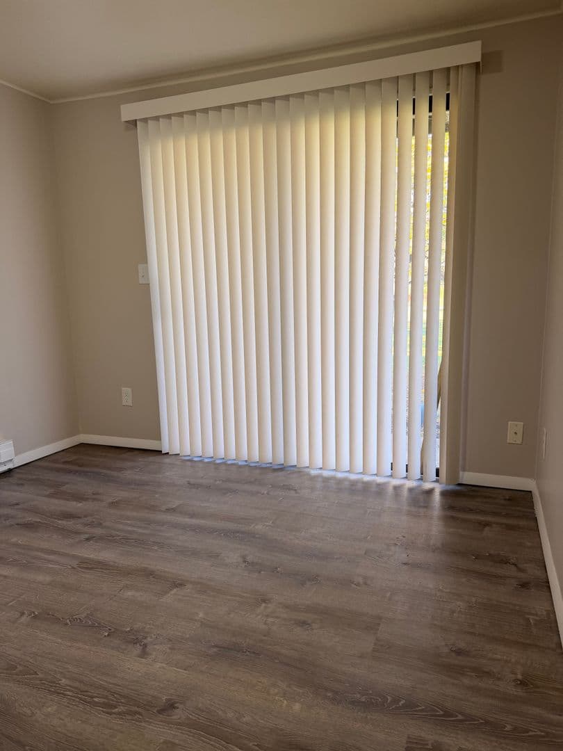 Ayer Apartment: 75 Groton School Road