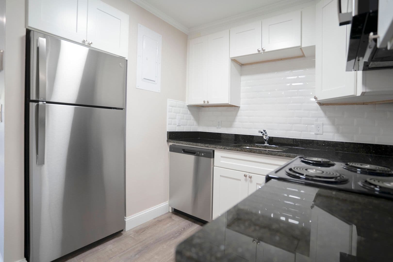 Quincy Apartment: 1020 Southern Artery