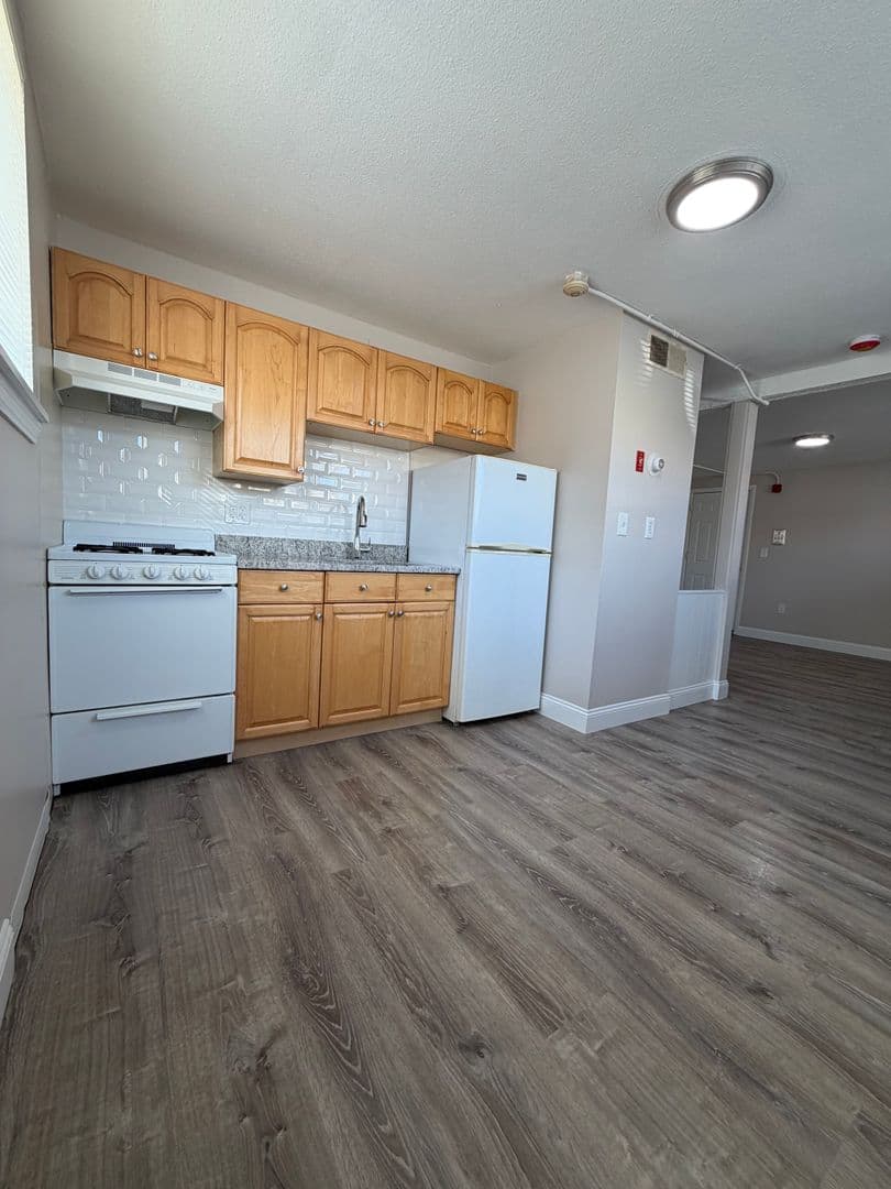 Lowell Apartment: 144 Stevens Street