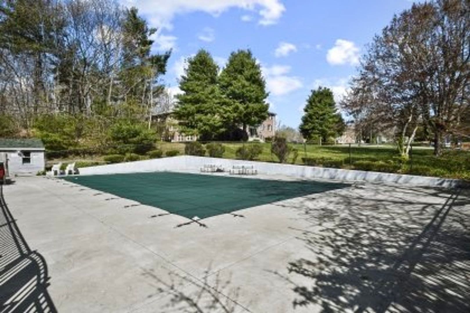 Gardner Apartment: 90 Ridgewood Lane