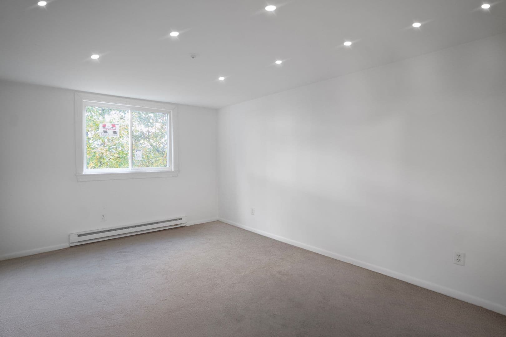 Quincy Apartment: 1020 Southern Artery