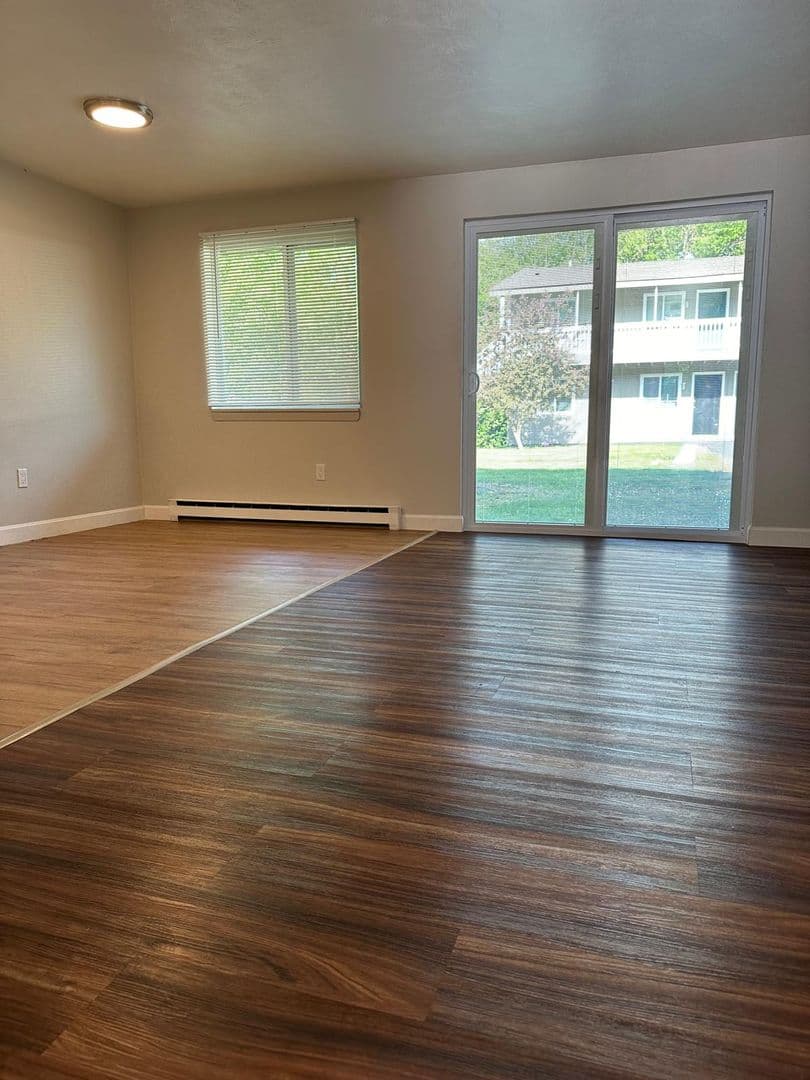 Leicester Apartment: 5 Town Beach Road