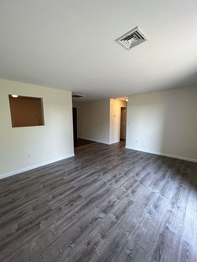 Fall River Apartment: 4000 North Main Street