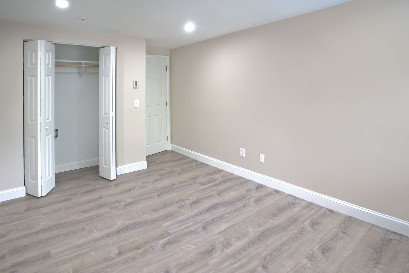 Quincy Apartment: 1020 Southern Artery