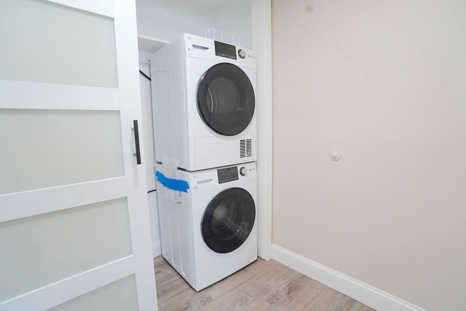 Quincy Apartment: 1020 Southern Artery