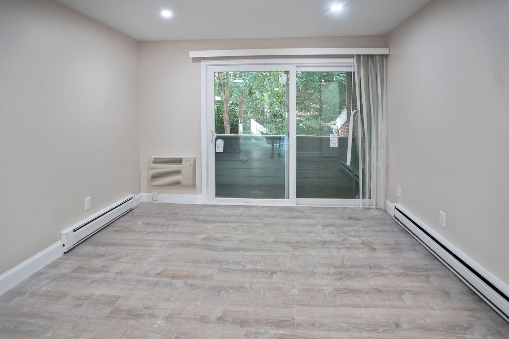 Quincy Apartment: 1020 Southern Artery
