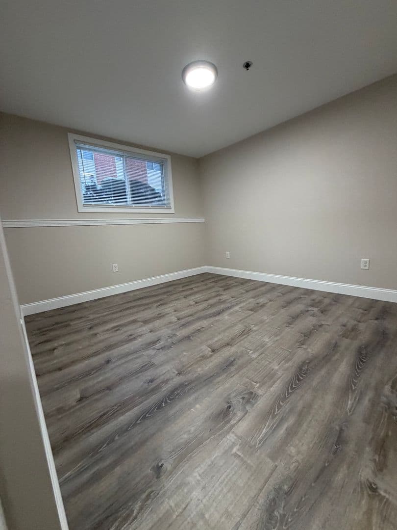 Lowell Apartment: 144 Stevens Street