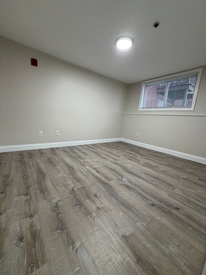 Lowell Apartment: 144 Stevens Street
